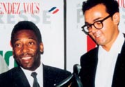 Ada Loumani aux côtés de Pelé